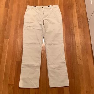 Vineyard Vines Breaker Khaki Pangs - 32 x 32 - Brand New - Tags still on pants